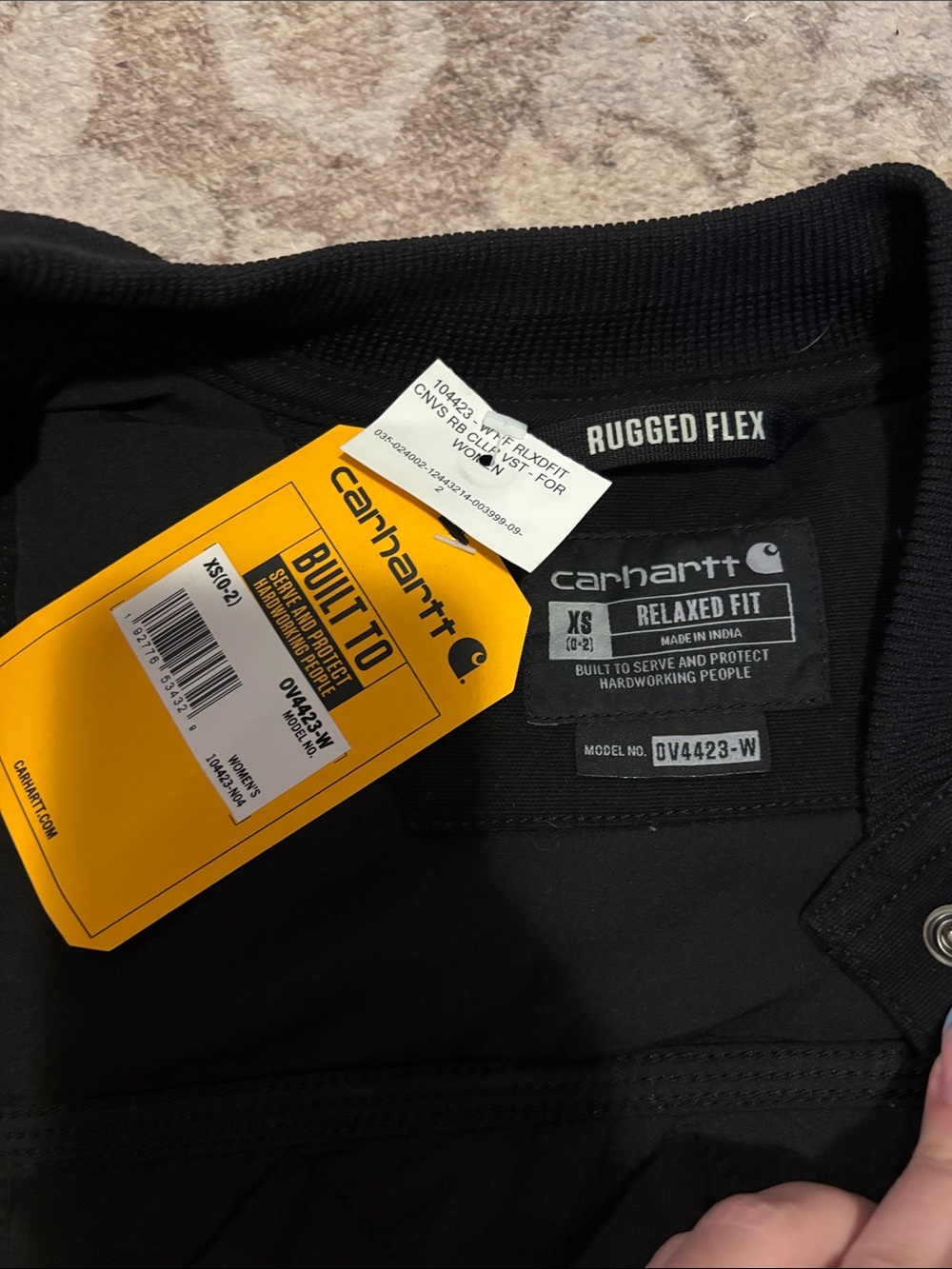 Carhartt Black Quilted Work Vest with Chest Patch - Picture 3 of 5